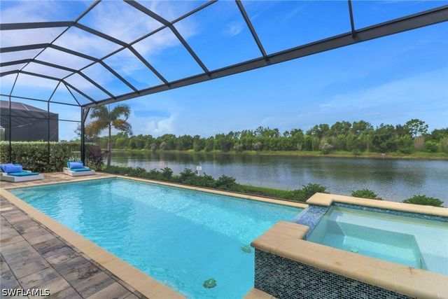 14238 Galley CT, Naples, FL 34114