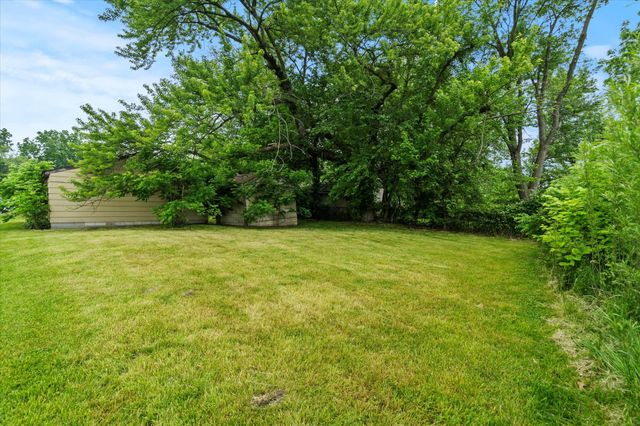 903 E 36th Place, Hobart, IN 46342