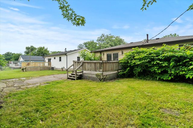 903 E 36th Place, Hobart, IN 46342