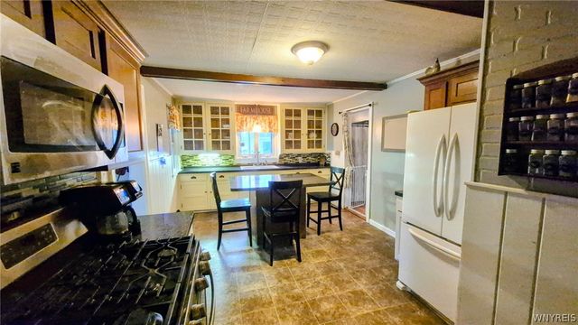4300 Wilson Burt Road, Wilson, NY 14172