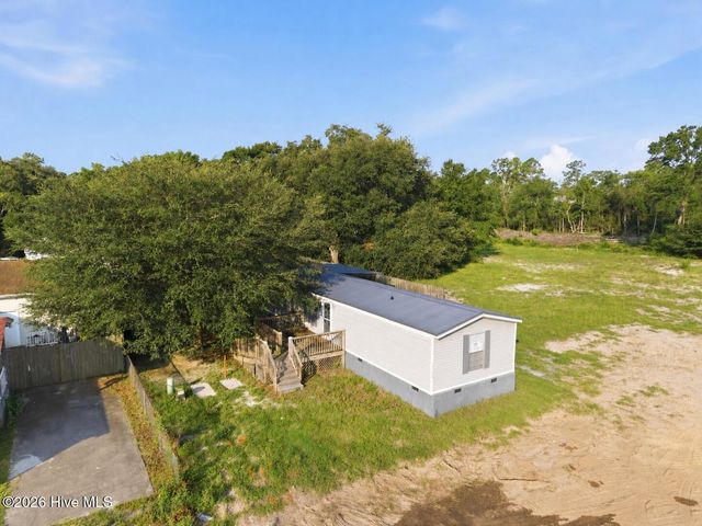 6110 Gordon Road, Wilmington, NC 28411