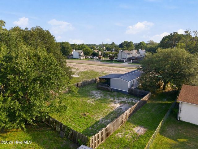 6110 Gordon Road, Wilmington, NC 28411