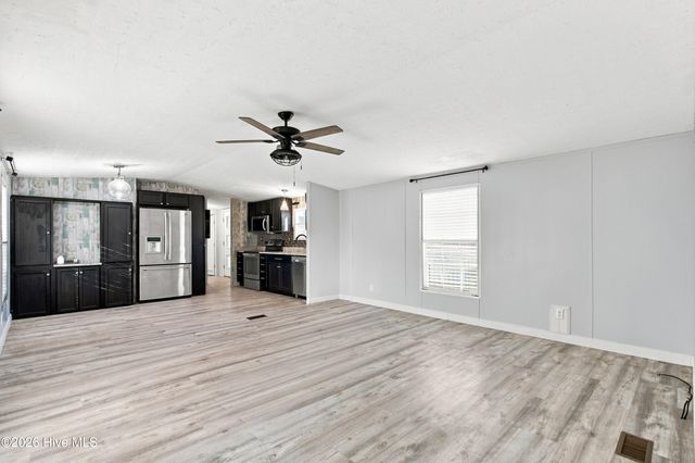 6110 Gordon Road, Wilmington, NC 28411