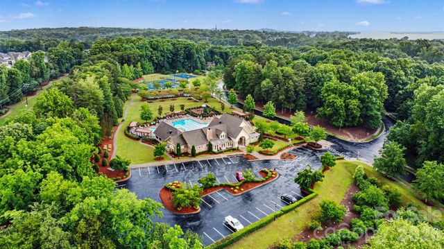 12826 Rusty Blackbird Way, Charlotte, NC 28278