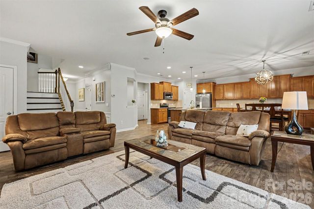 12826 Rusty Blackbird Way, Charlotte, NC 28278