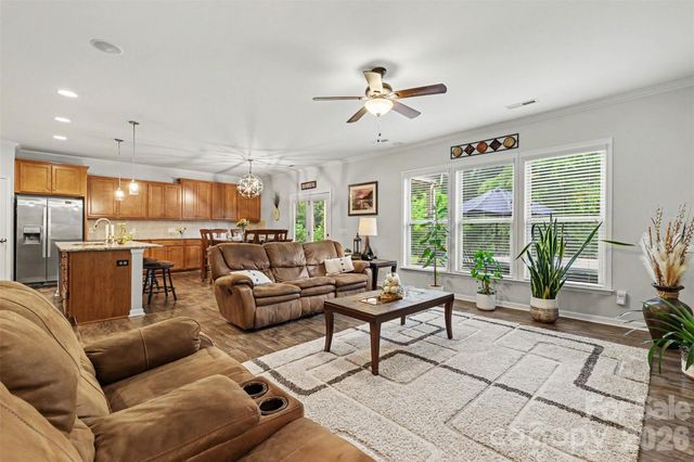 12826 Rusty Blackbird Way, Charlotte, NC 28278