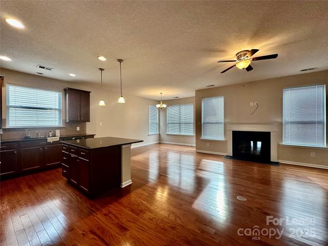 4531 Hubbard Falls Drive, Charlotte, NC 28269