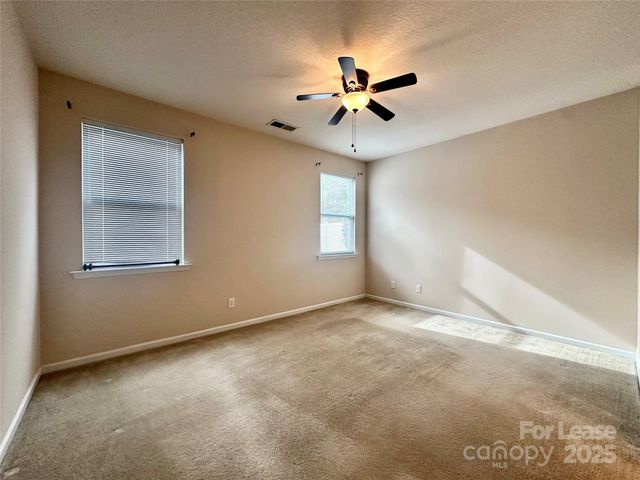 4531 Hubbard Falls Drive, Charlotte, NC 28269