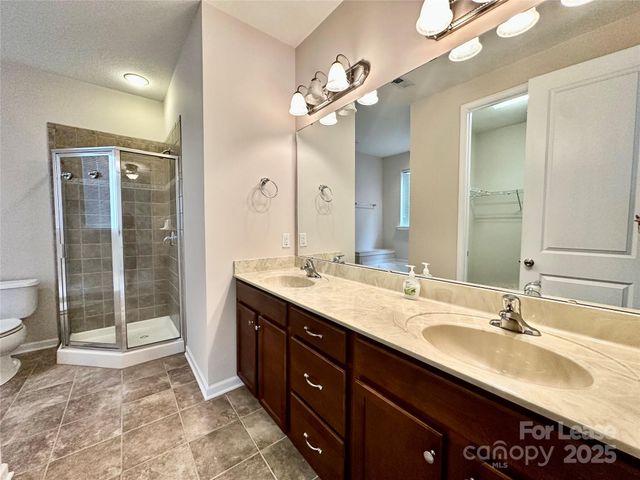 4531 Hubbard Falls Drive, Charlotte, NC 28269