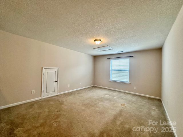 4531 Hubbard Falls Drive, Charlotte, NC 28269