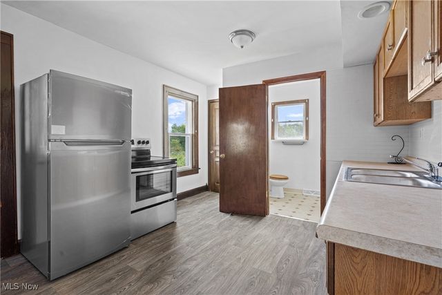 2802 Trump Avenue SE, Canton, OH 44707