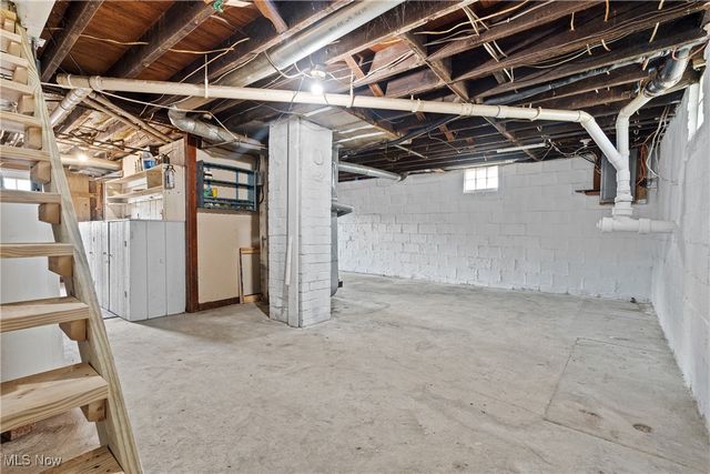 2802 Trump Avenue SE, Canton, OH 44707