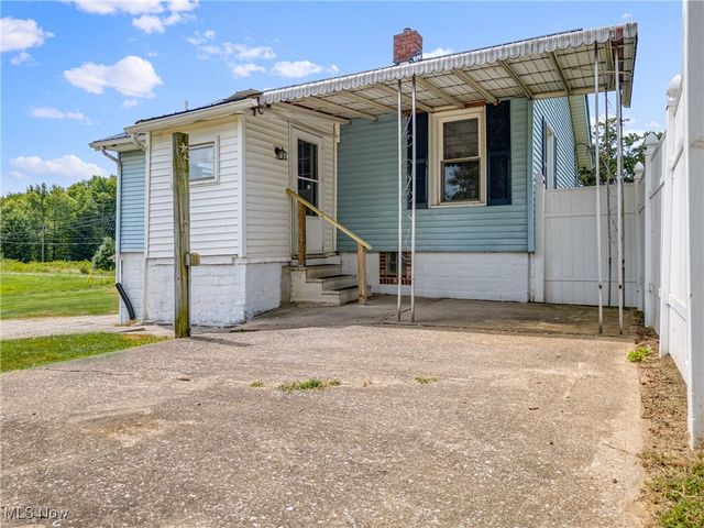 2802 Trump Avenue SE, Canton, OH 44707