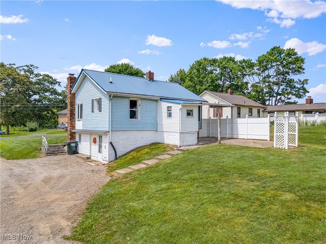 2802 Trump Avenue SE, Canton, OH 44707