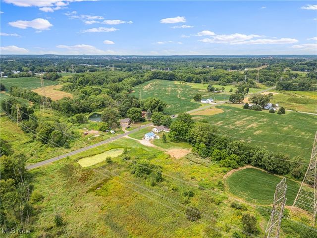 2802 Trump Avenue SE, Canton, OH 44707