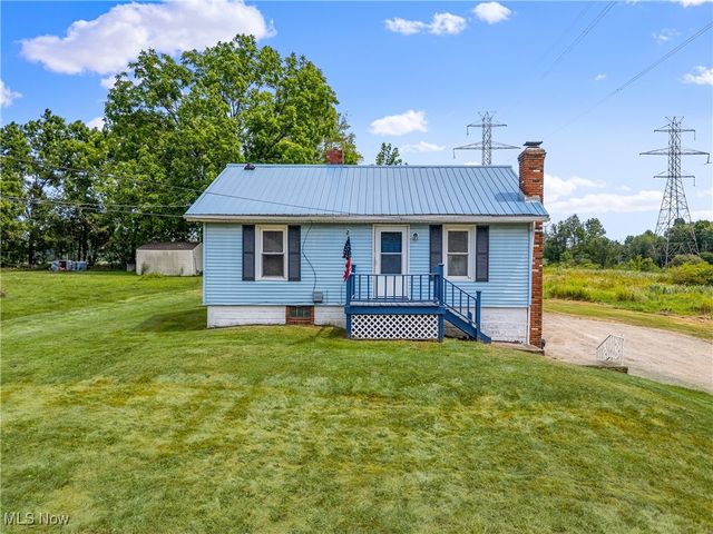 2802 Trump Avenue SE, Canton, OH 44707