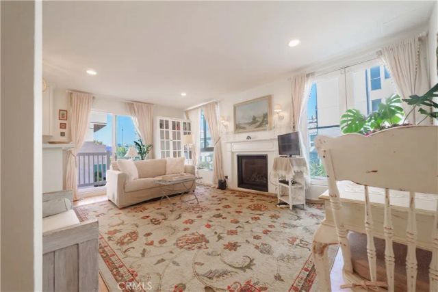 1 Jib Street 103, Marina Del Rey, CA 90292