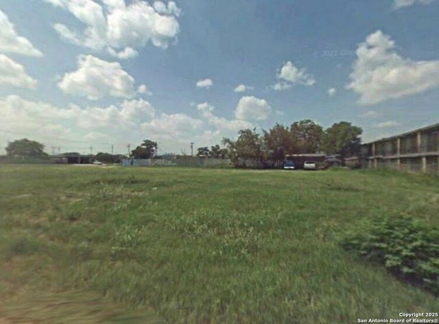 135 cornelia, San Antonio, TX 78228