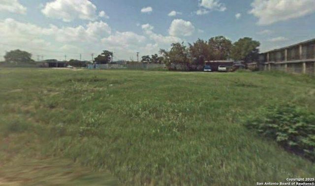 135 cornelia, San Antonio, TX 78228