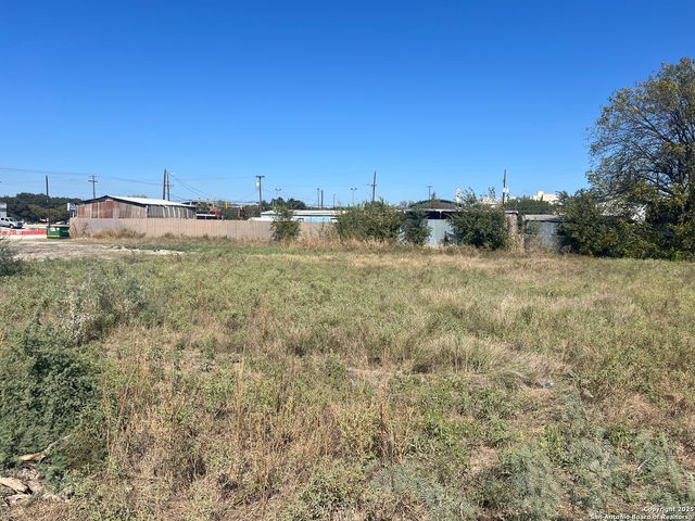 135 cornelia, San Antonio, TX 78228