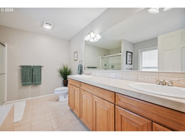 5915 Nw 289TH St, Ridgefield, WA 98642