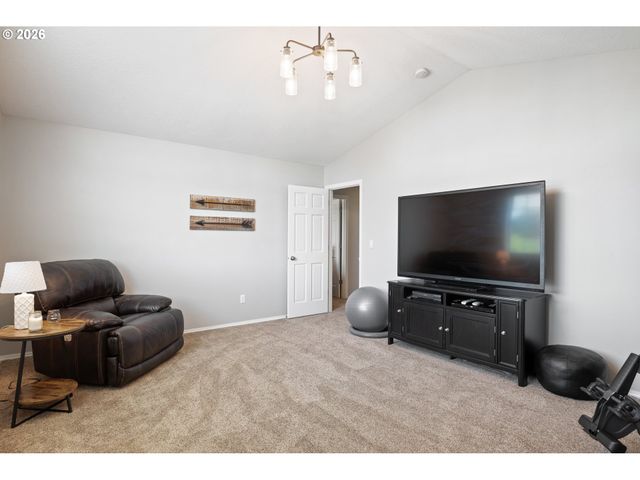 5915 Nw 289TH St, Ridgefield, WA 98642