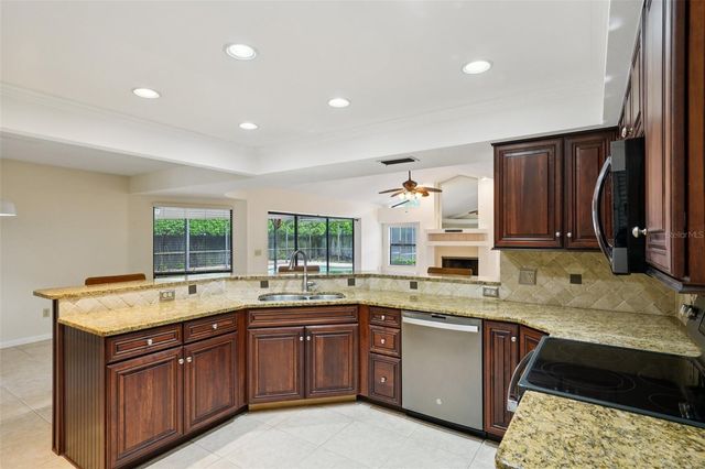 1604 PALACE COURT, Valrico, FL 33594