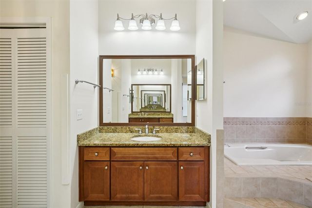 1604 PALACE COURT, Valrico, FL 33594