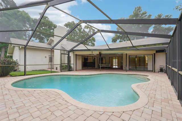 1604 PALACE COURT, Valrico, FL 33594