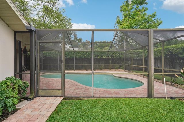 1604 PALACE COURT, Valrico, FL 33594