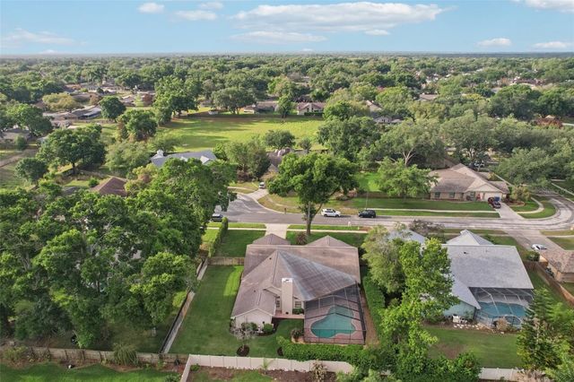 1604 PALACE COURT, Valrico, FL 33594