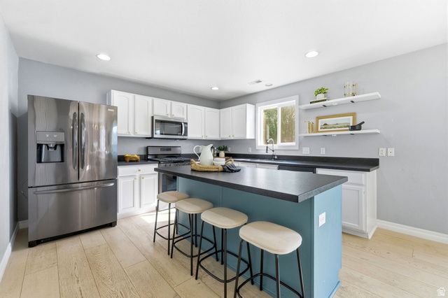 476 S WINDCREST WAY, Kaysville, UT 84037