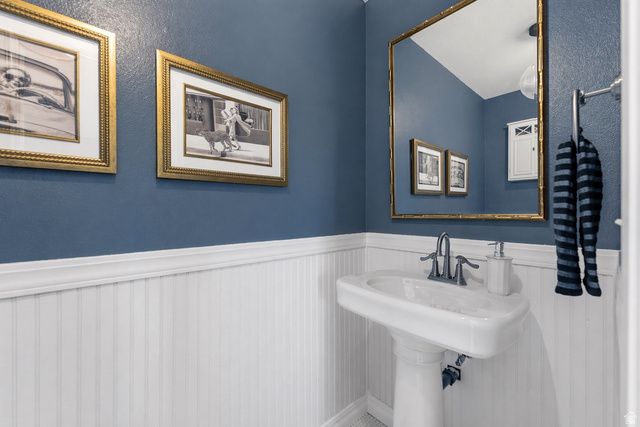 476 S WINDCREST WAY, Kaysville, UT 84037