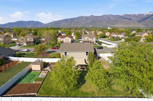 476 S WINDCREST WAY, Kaysville, UT 84037