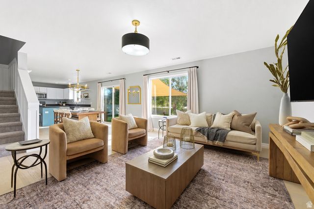 476 S WINDCREST WAY, Kaysville, UT 84037