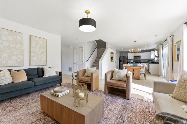 476 S WINDCREST WAY, Kaysville, UT 84037