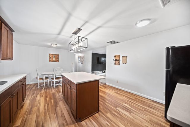 5138 Harlem Road, Galena, OH 43021