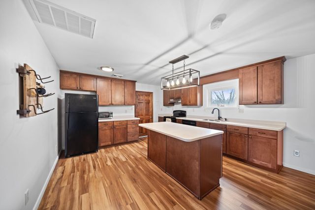 5138 Harlem Road, Galena, OH 43021