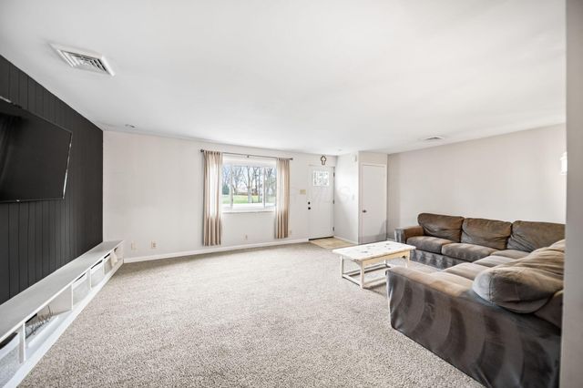 5138 Harlem Road, Galena, OH 43021