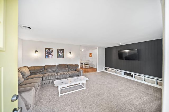 5138 Harlem Road, Galena, OH 43021