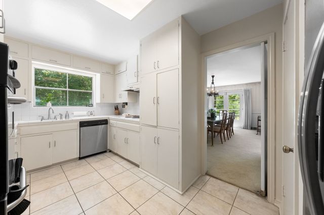 13828 Hillcrest Road, Dallas, TX 75240