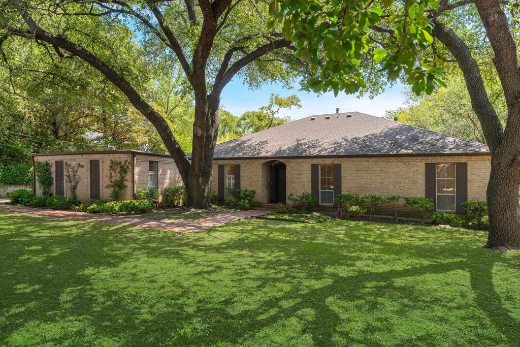 13828 Hillcrest Road, Dallas, TX 75240