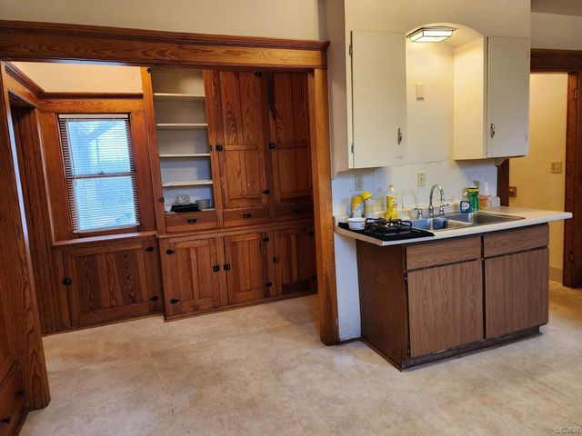 228 W Church Street, Adrian, MI 49221