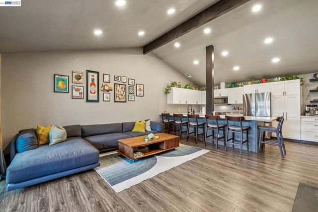 2327 Fairway Drive, San Leandro, CA 94577