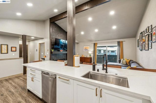 2327 Fairway Drive, San Leandro, CA 94577