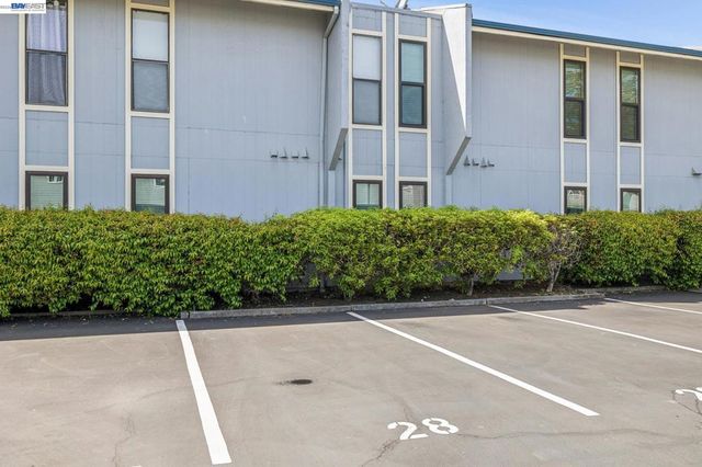 2327 Fairway Drive, San Leandro, CA 94577