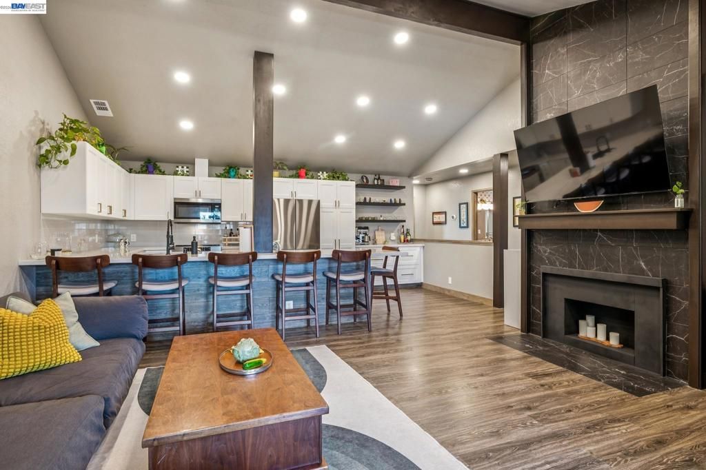 2327 Fairway Drive, San Leandro, CA 94577