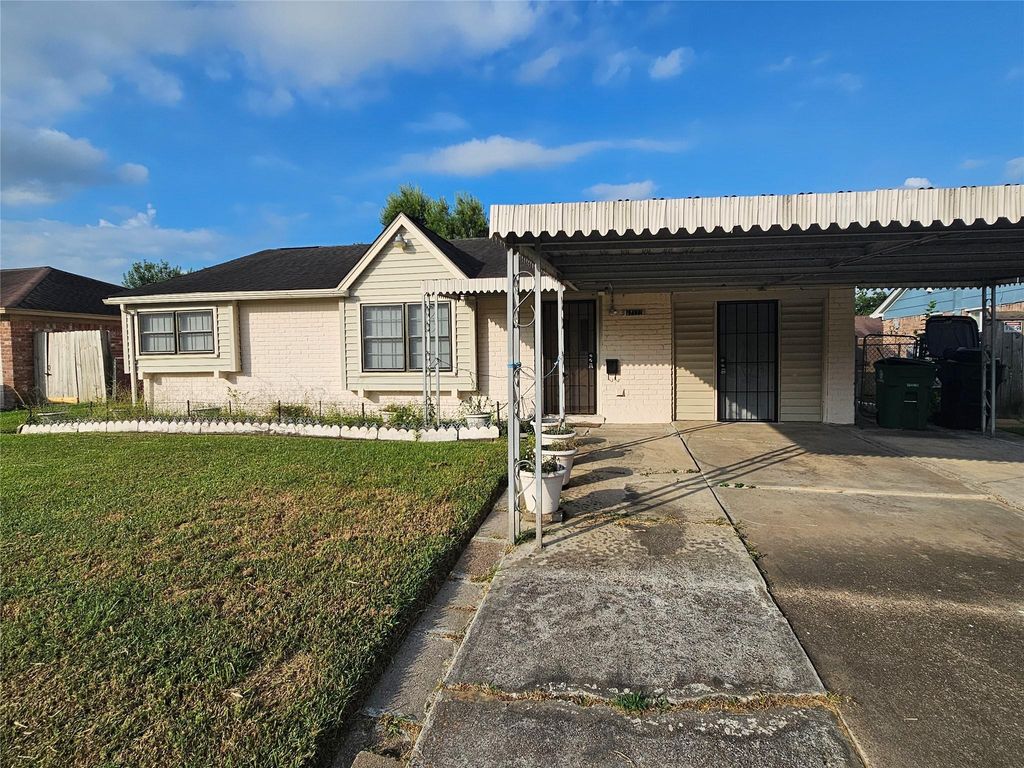 12122 Fairbury Drive, Houston, TX 77089
