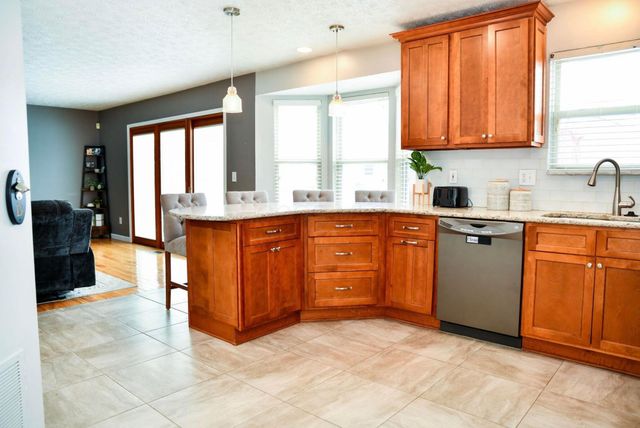 3417 Vintage Woods Drive, Hilliard, OH 43026