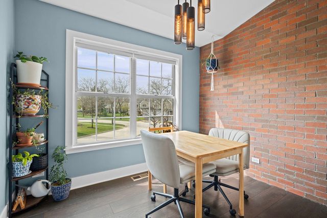 648 Portage Court 648, Vernon Hills, IL 60061